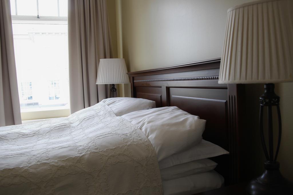 Bg4 Guesthouse อาคูเรย์รี ภายนอก รูปภาพ