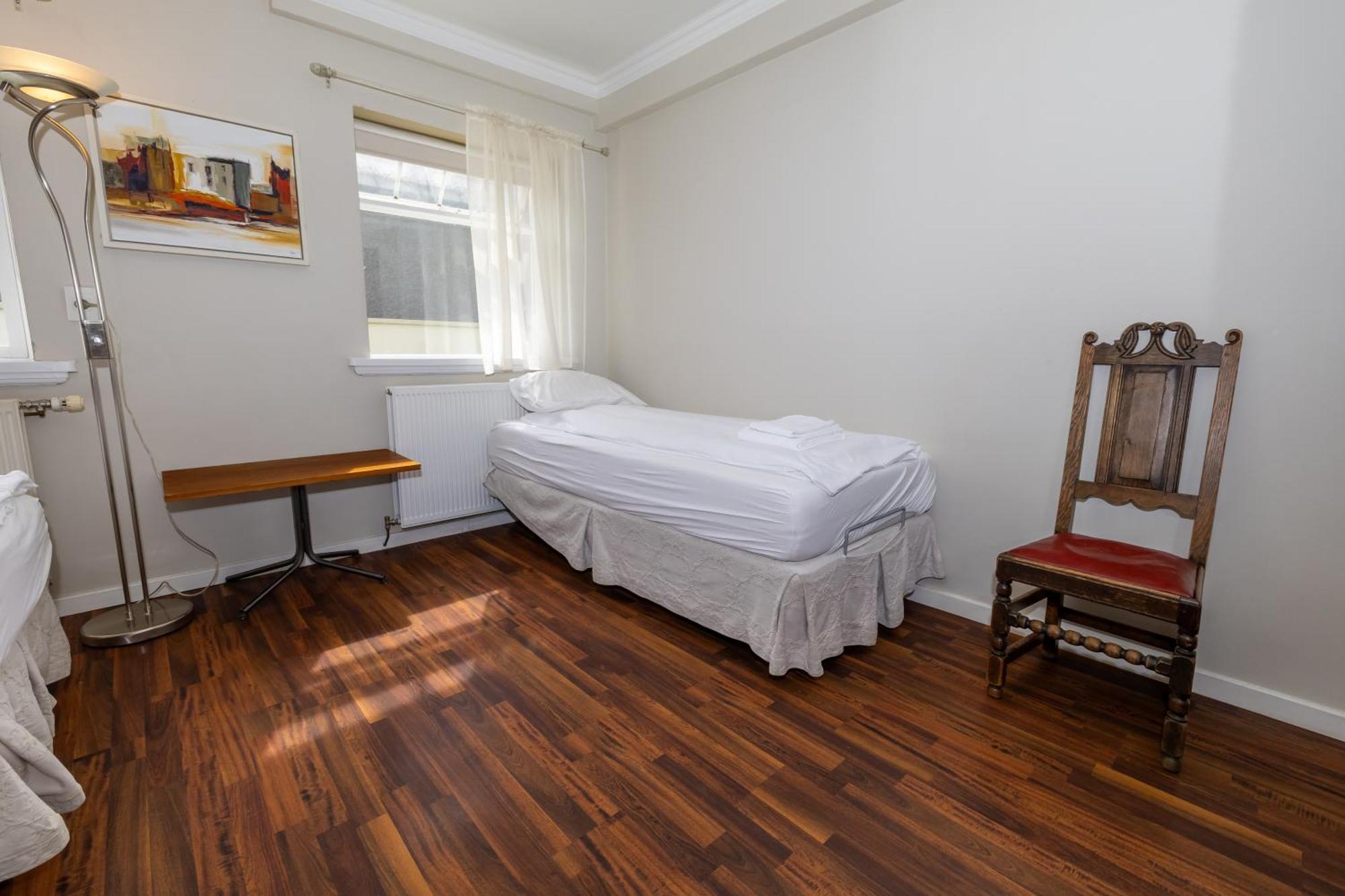 Bg4 Guesthouse อาคูเรย์รี ภายนอก รูปภาพ