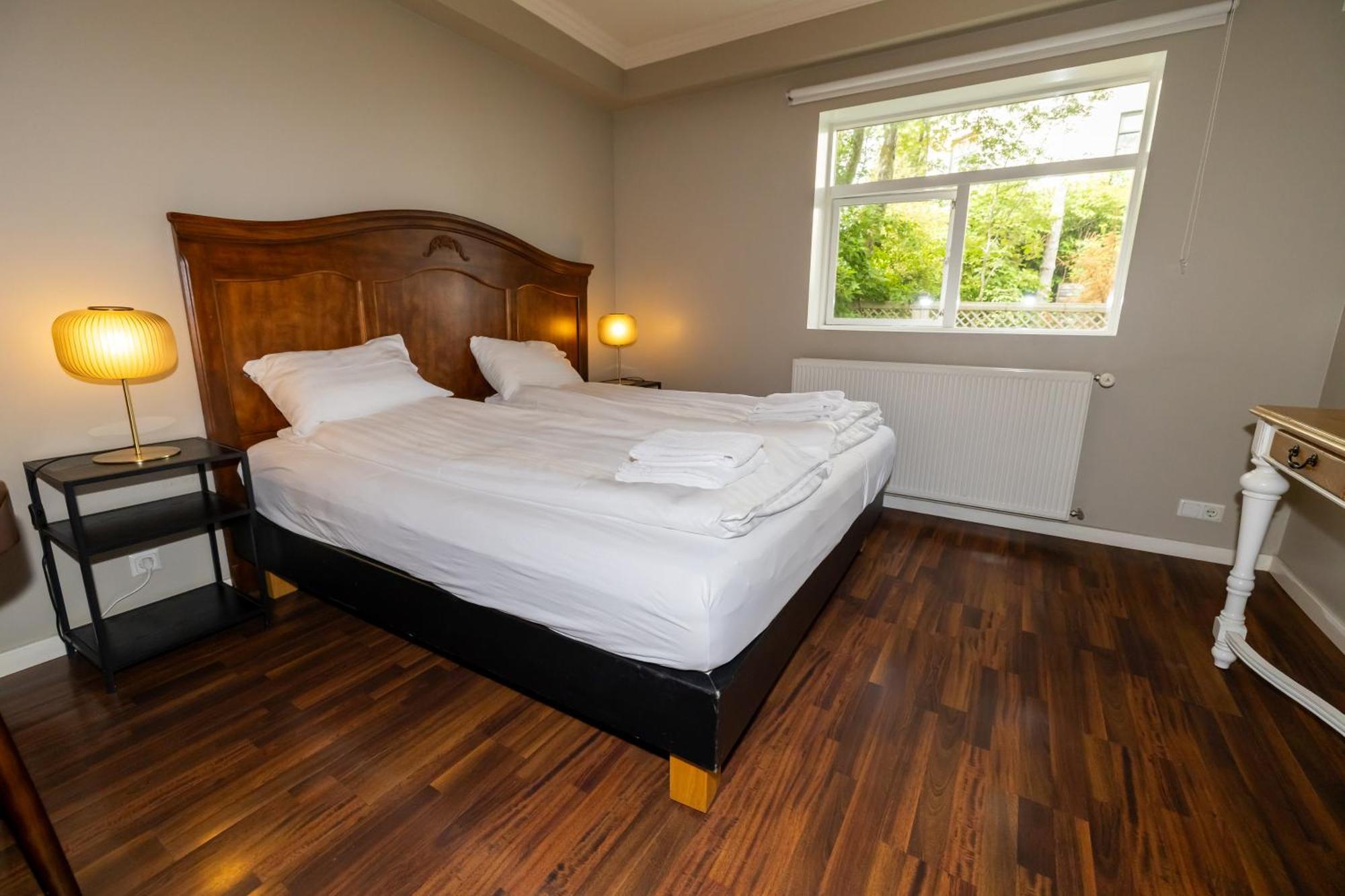 Bg4 Guesthouse อาคูเรย์รี ภายนอก รูปภาพ