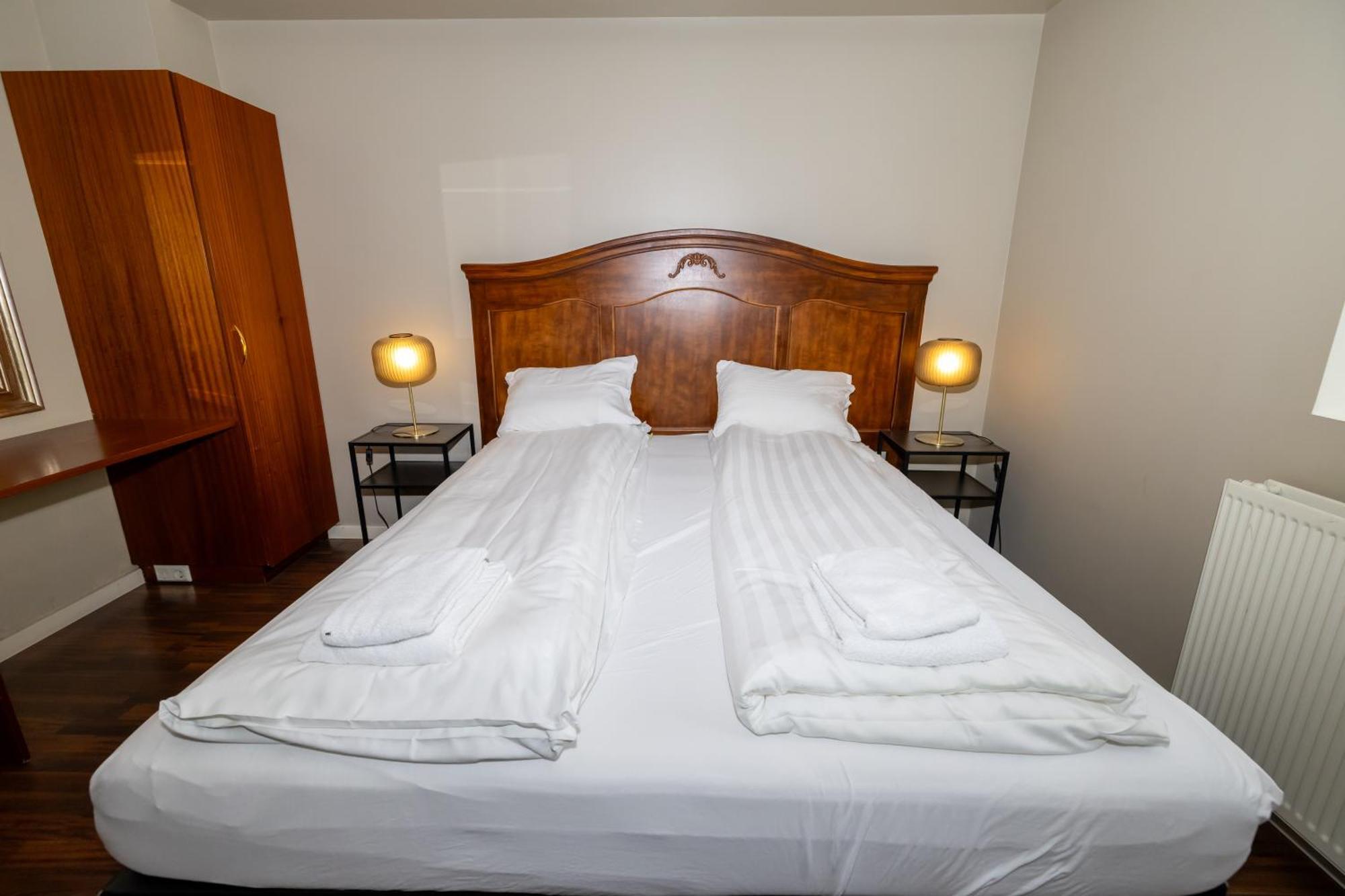 Bg4 Guesthouse อาคูเรย์รี ภายนอก รูปภาพ