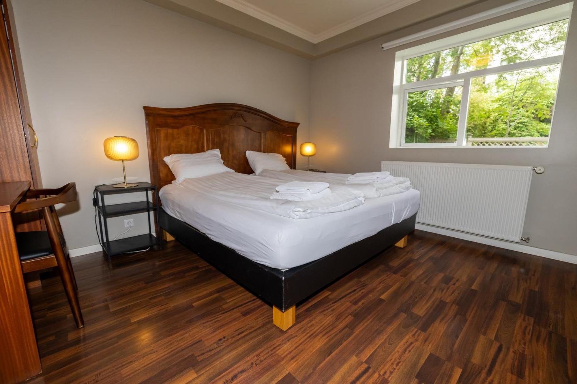 Bg4 Guesthouse อาคูเรย์รี ภายนอก รูปภาพ