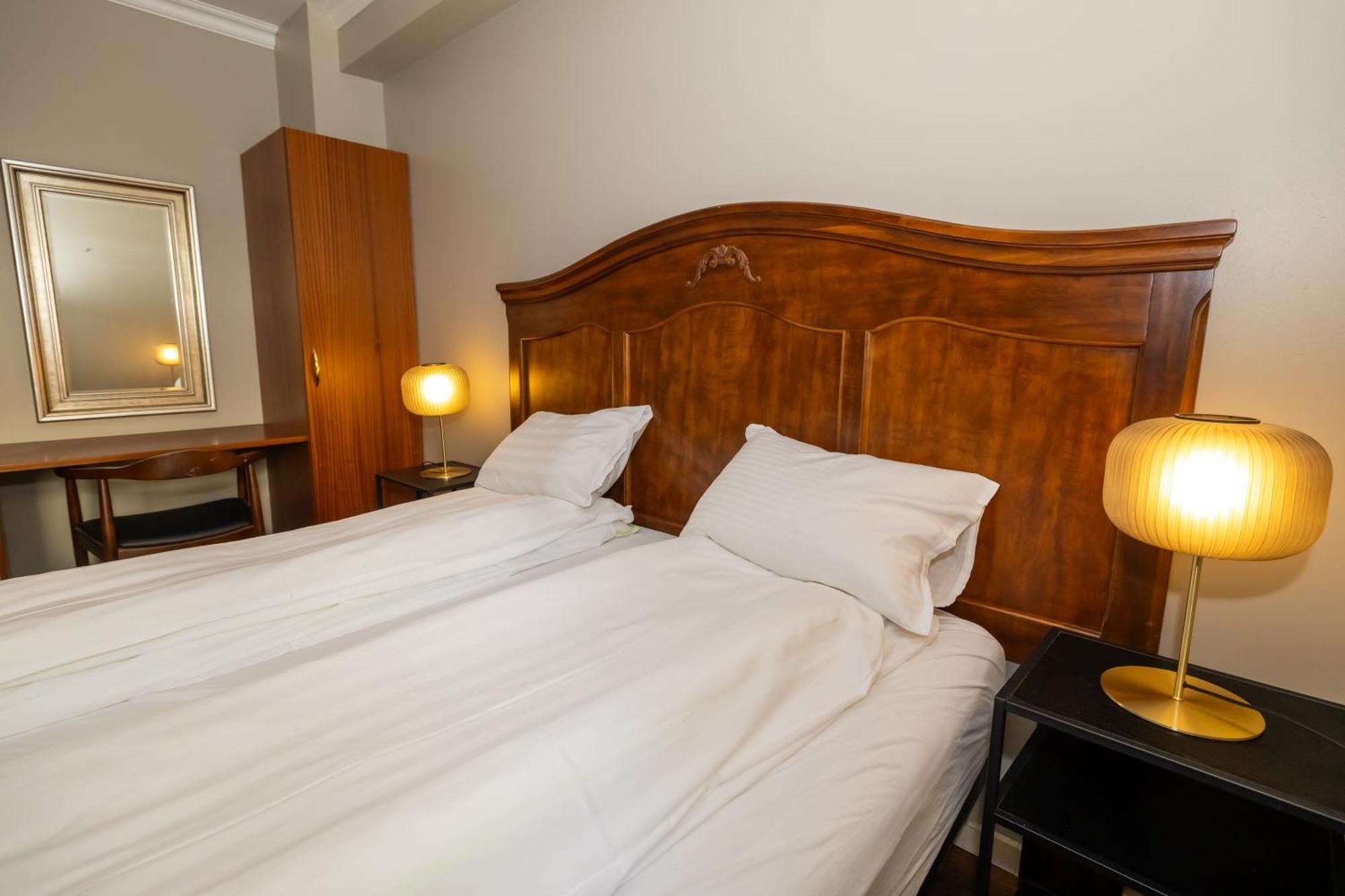 Bg4 Guesthouse อาคูเรย์รี ภายนอก รูปภาพ