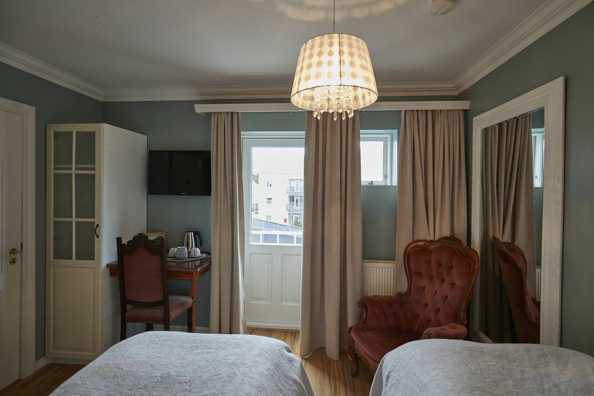 Bg4 Guesthouse อาคูเรย์รี ภายนอก รูปภาพ